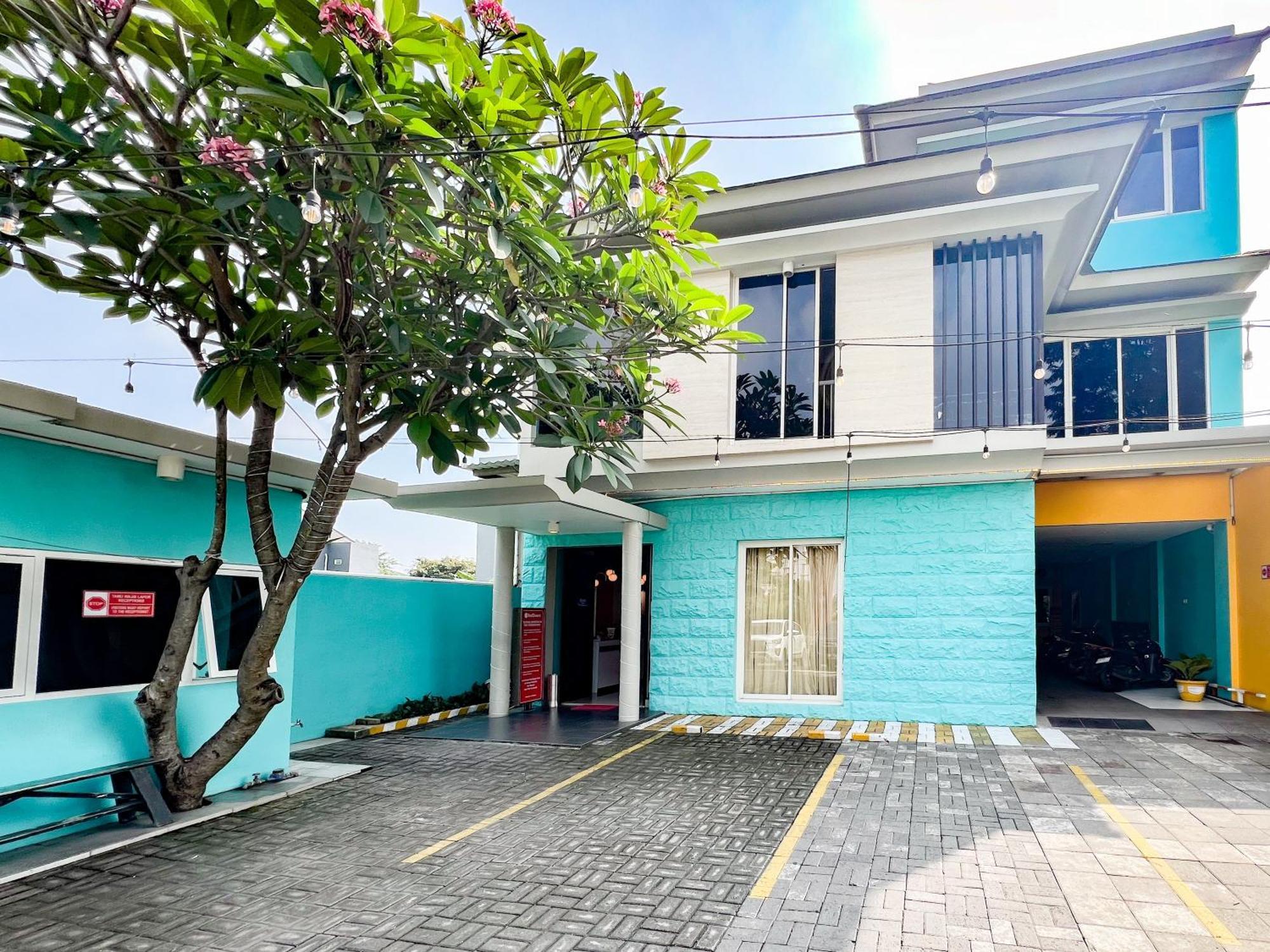 Sans Stay Bukit Palma Citraland Surabaya Exterior photo